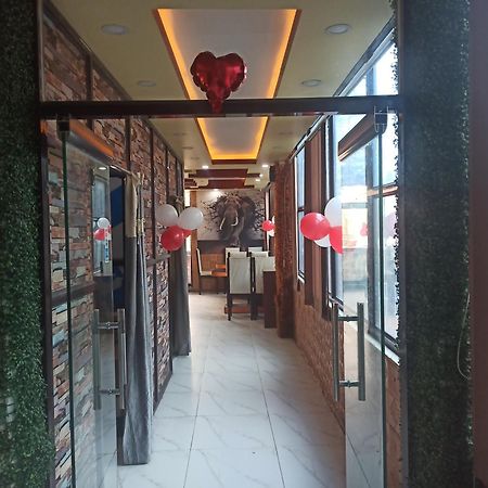 Atithi The Food Palace And Hotel Janakpur Ngoại thất bức ảnh